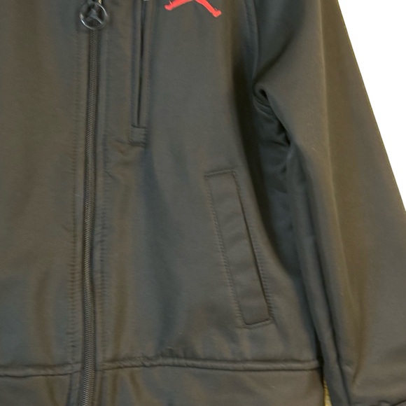 Nike Air Jordan Boys Black Soft Shell Full Zip Mid Weight Jacket Size 6 Medium - Picture 4 of 14